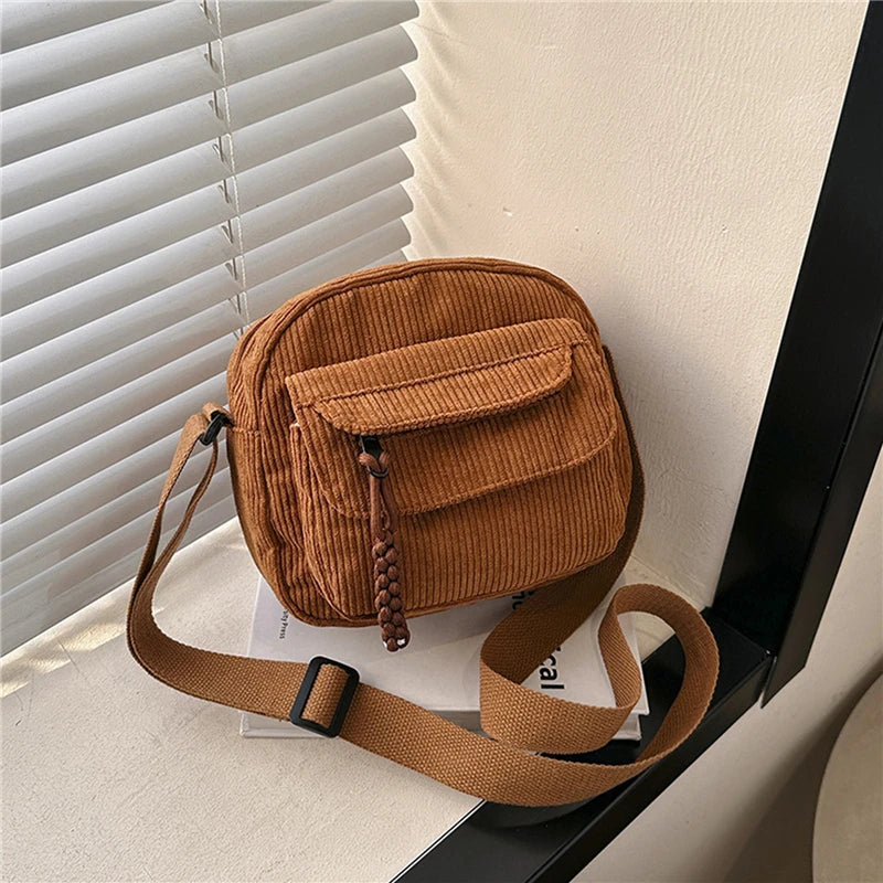 Bolsa Feminina Toti de Veludo Crossbody