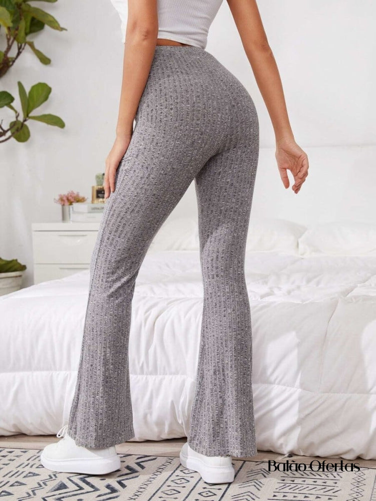 Calça Feminina Flare Confortável e Macia