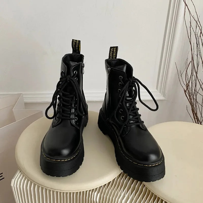 Bota Coturno de Couro Feminina Trend